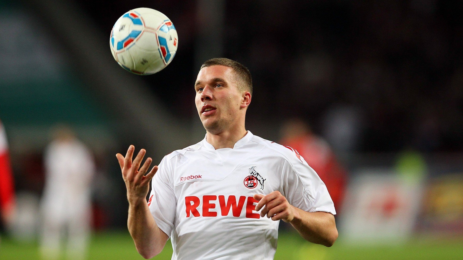 “未来比拼:机器人裁判全面落地,比赛公平性的黄金时代是否已到来?”