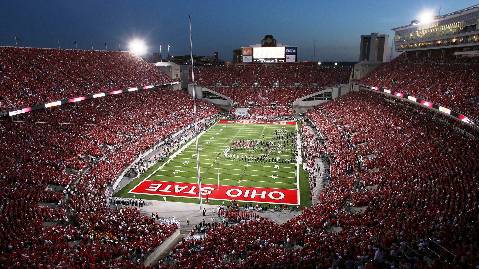 开云体育娱乐-全明星票选首轮公布，库里继续领跑后场票数，全明星赛库里得分